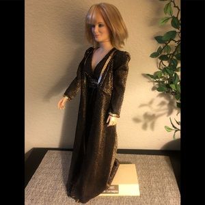 Beautiful Linda Evans “KRISTLE CARRINGTON” doll